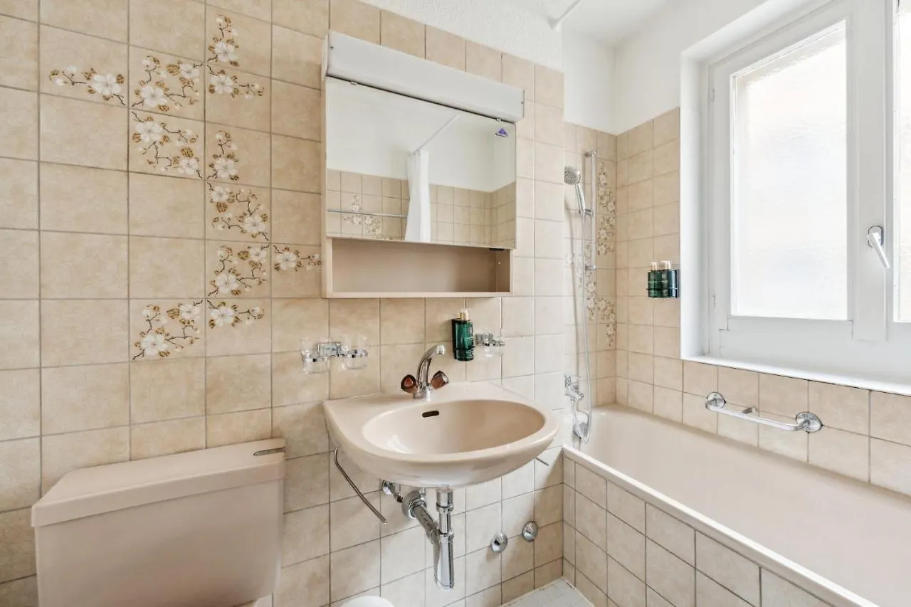 Central Apartment For City Explorers 224 Zurigo